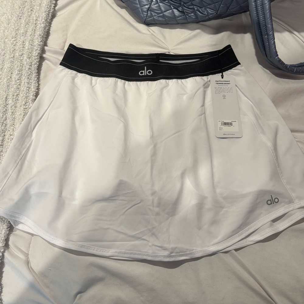 NWT alo skirt